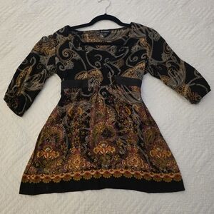 Le Chateau Black and Gold Patterned Dress